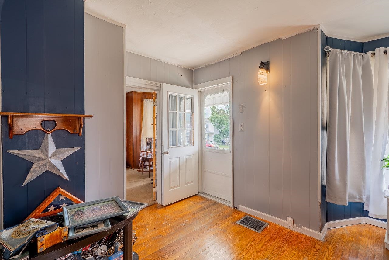 314 THIRD ST, SHENANDOAH, Virginia 22849, 3 Bedrooms Bedrooms, ,1 BathroomBathrooms,Residential,314 THIRD ST,668451 MLS # 668451