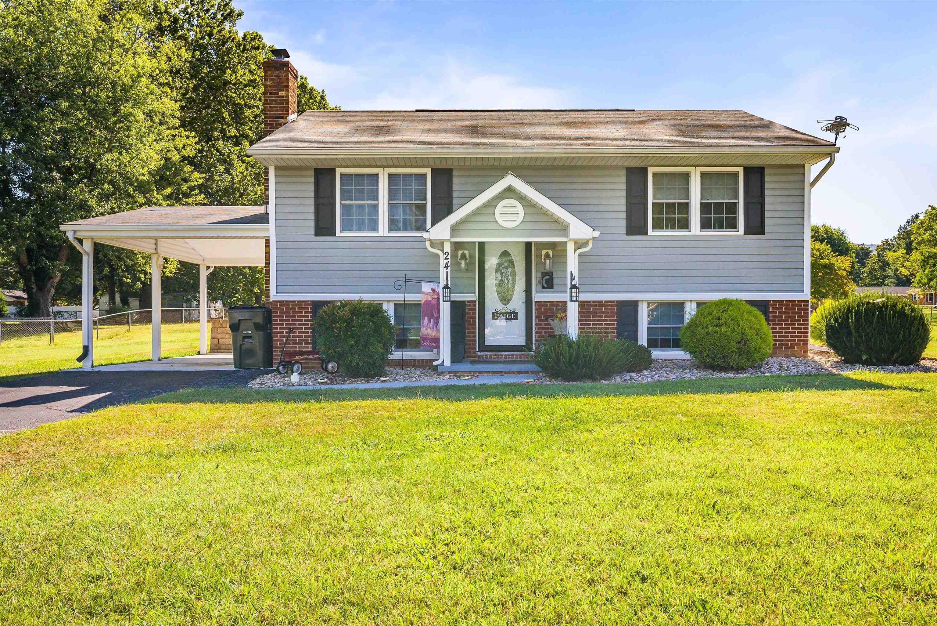 24 ESSEX RD, GROTTOES, Virginia 24441, 4 Bedrooms Bedrooms, ,2 BathroomsBathrooms,Residential,24 ESSEX RD,668456 MLS # 668456