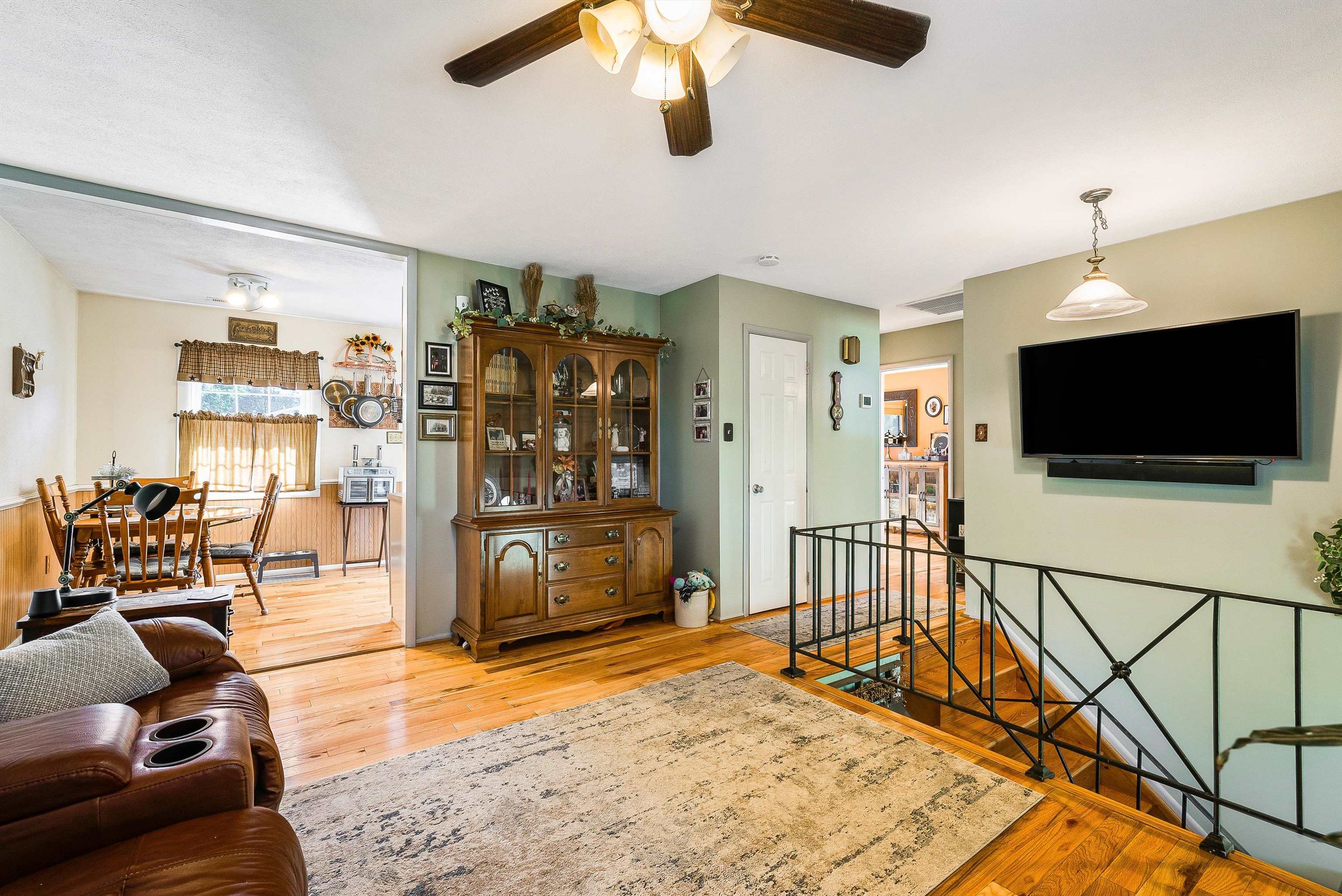 24 ESSEX RD, GROTTOES, Virginia 24441, 4 Bedrooms Bedrooms, ,2 BathroomsBathrooms,Residential,24 ESSEX RD,668456 MLS # 668456