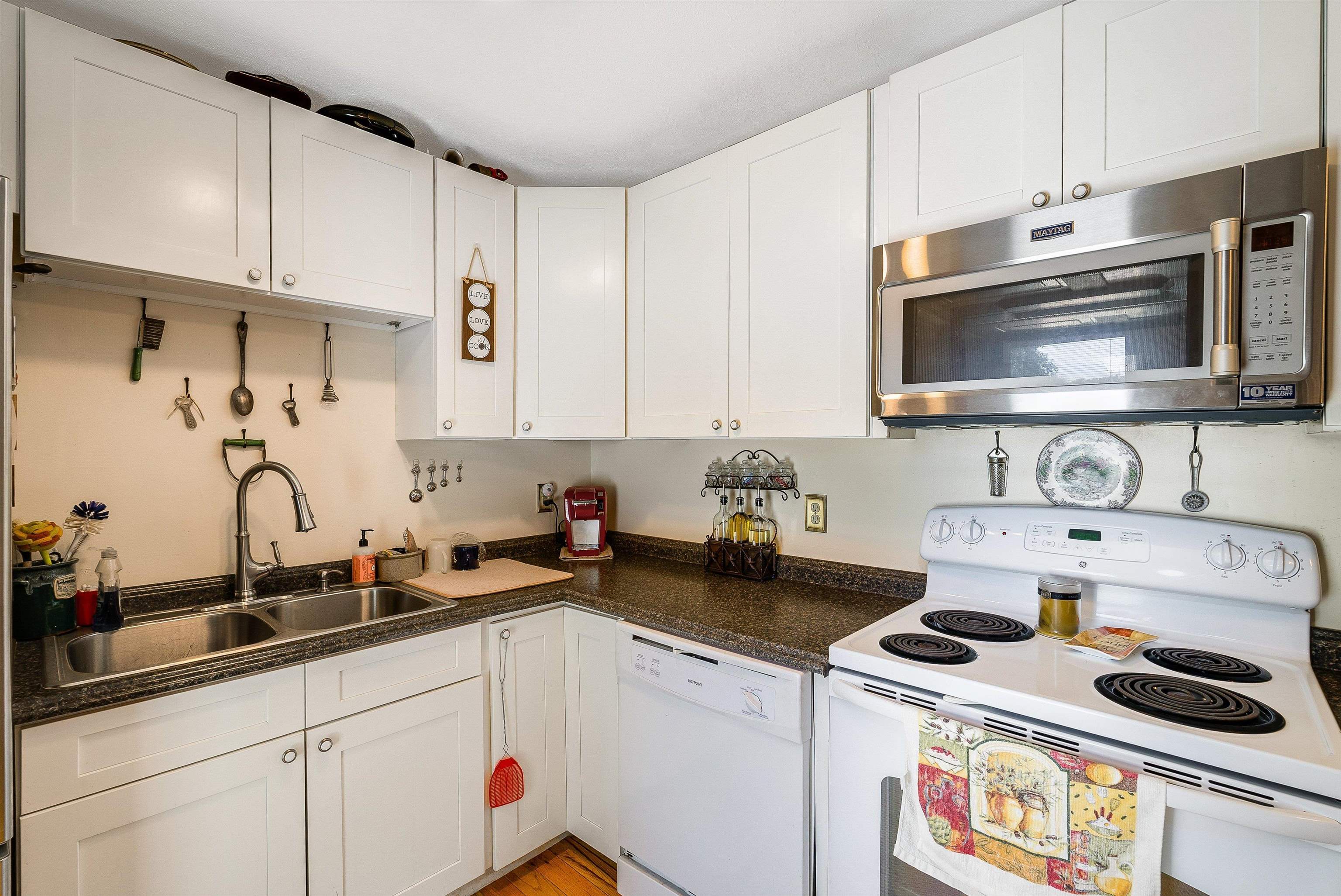24 ESSEX RD, GROTTOES, Virginia 24441, 4 Bedrooms Bedrooms, ,2 BathroomsBathrooms,Residential,24 ESSEX RD,668456 MLS # 668456
