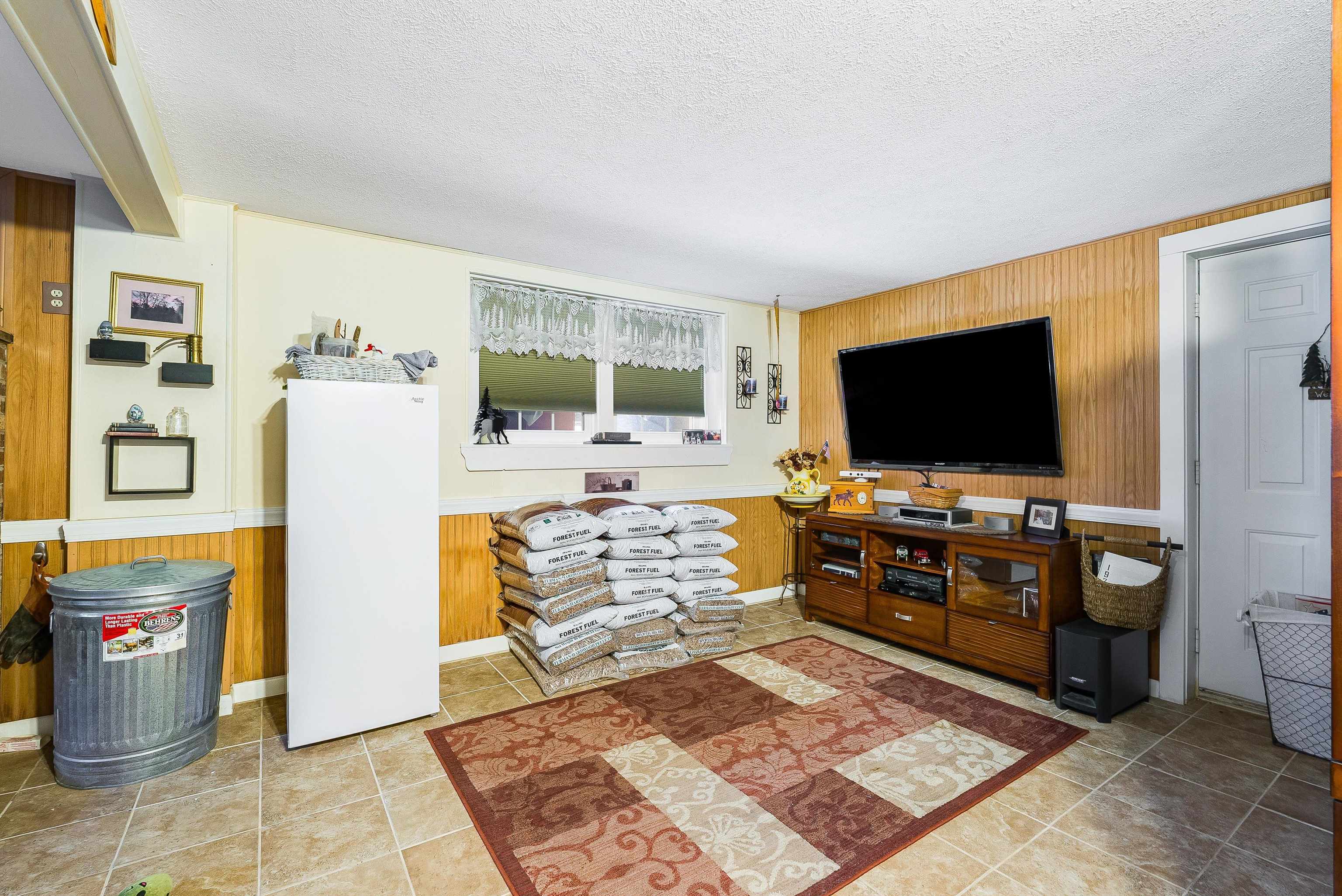 24 ESSEX RD, GROTTOES, Virginia 24441, 4 Bedrooms Bedrooms, ,2 BathroomsBathrooms,Residential,24 ESSEX RD,668456 MLS # 668456