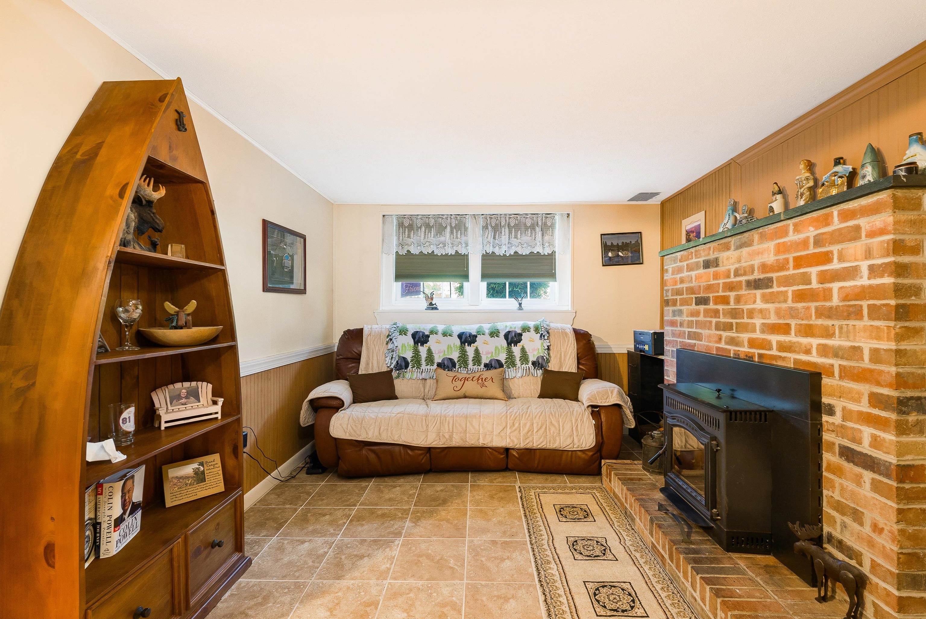 24 ESSEX RD, GROTTOES, Virginia 24441, 4 Bedrooms Bedrooms, ,2 BathroomsBathrooms,Residential,24 ESSEX RD,668456 MLS # 668456