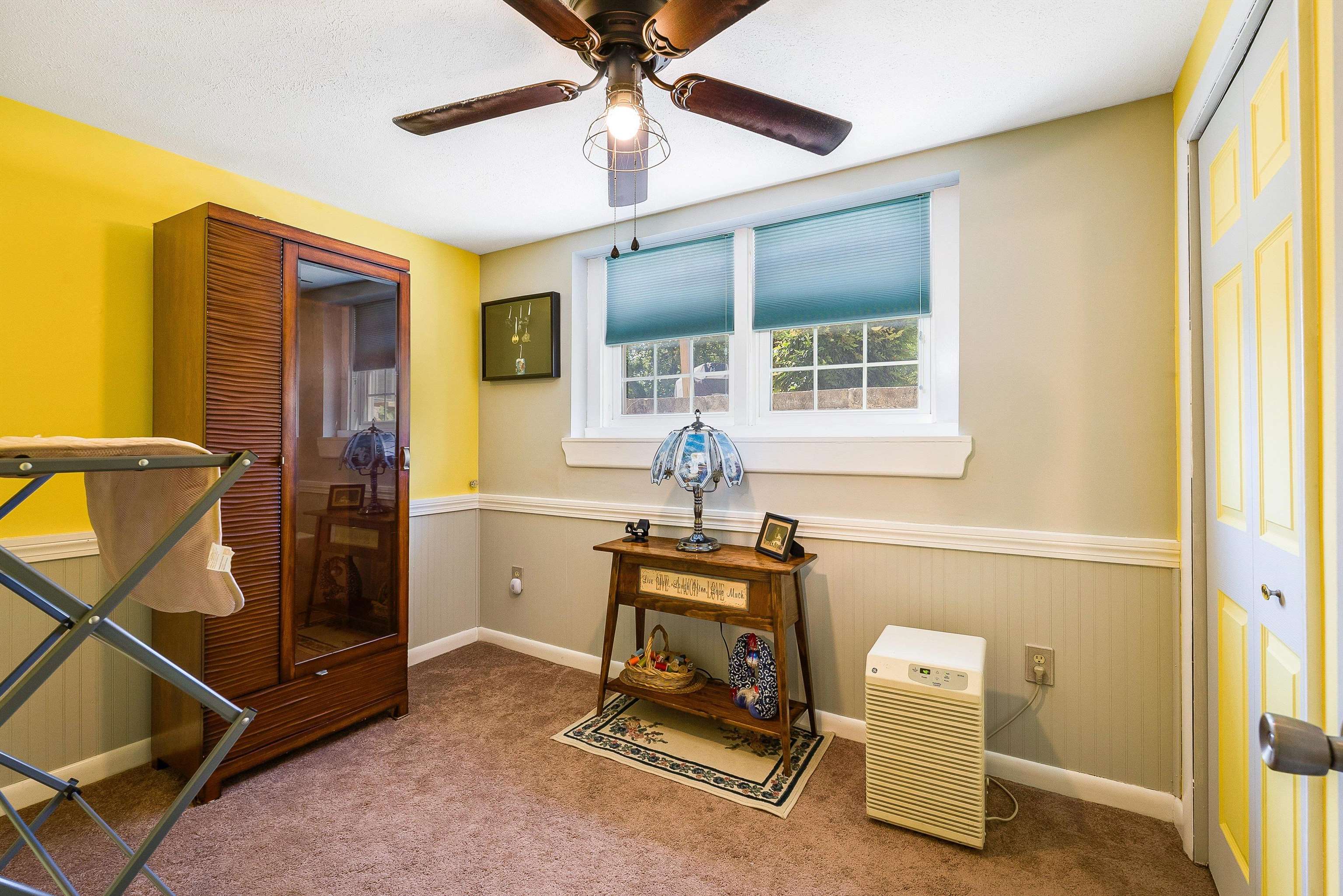24 ESSEX RD, GROTTOES, Virginia 24441, 4 Bedrooms Bedrooms, ,2 BathroomsBathrooms,Residential,24 ESSEX RD,668456 MLS # 668456