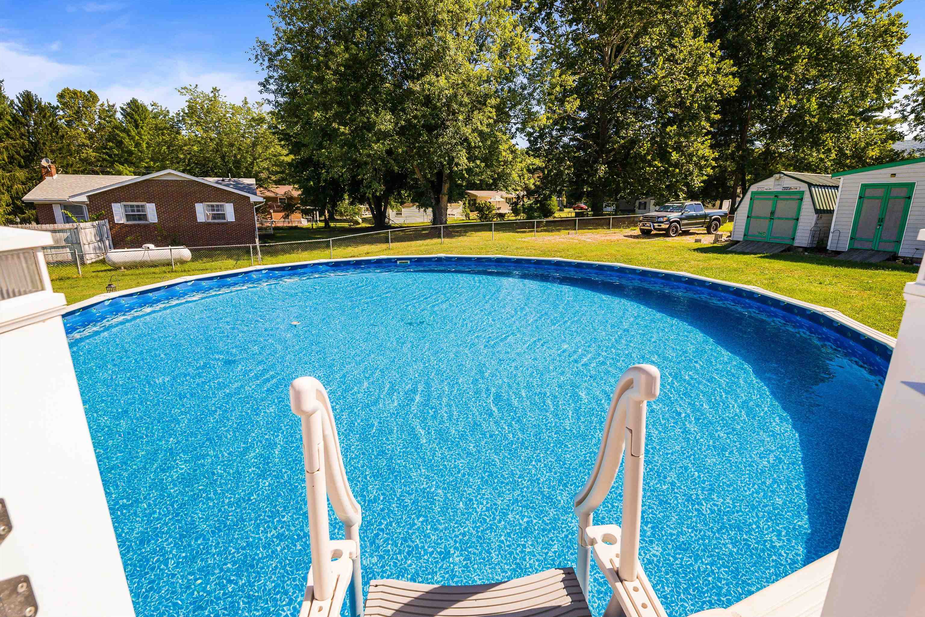 24 ESSEX RD, GROTTOES, Virginia 24441, 4 Bedrooms Bedrooms, ,2 BathroomsBathrooms,Residential,24 ESSEX RD,668456 MLS # 668456