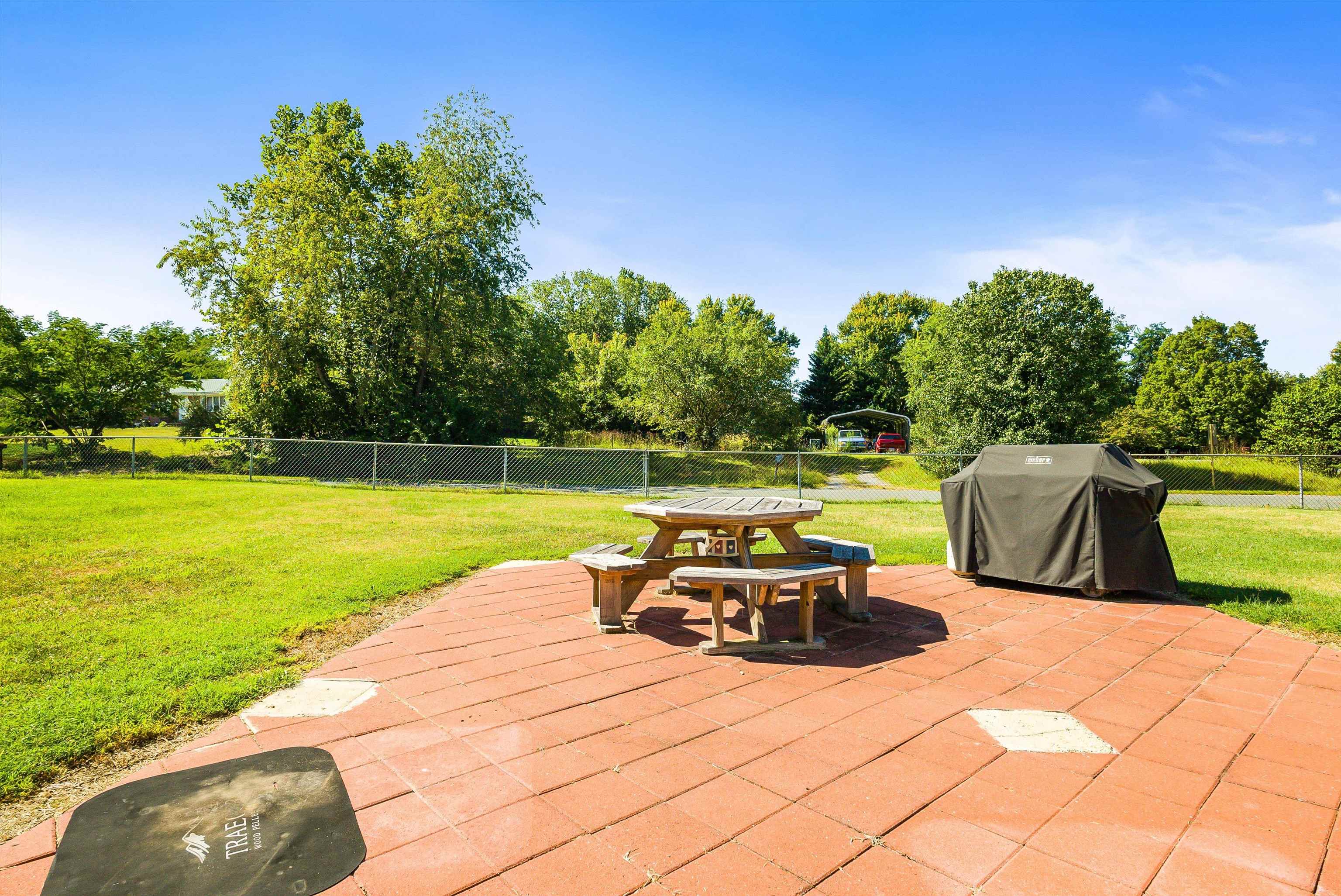 24 ESSEX RD, GROTTOES, Virginia 24441, 4 Bedrooms Bedrooms, ,2 BathroomsBathrooms,Residential,24 ESSEX RD,668456 MLS # 668456