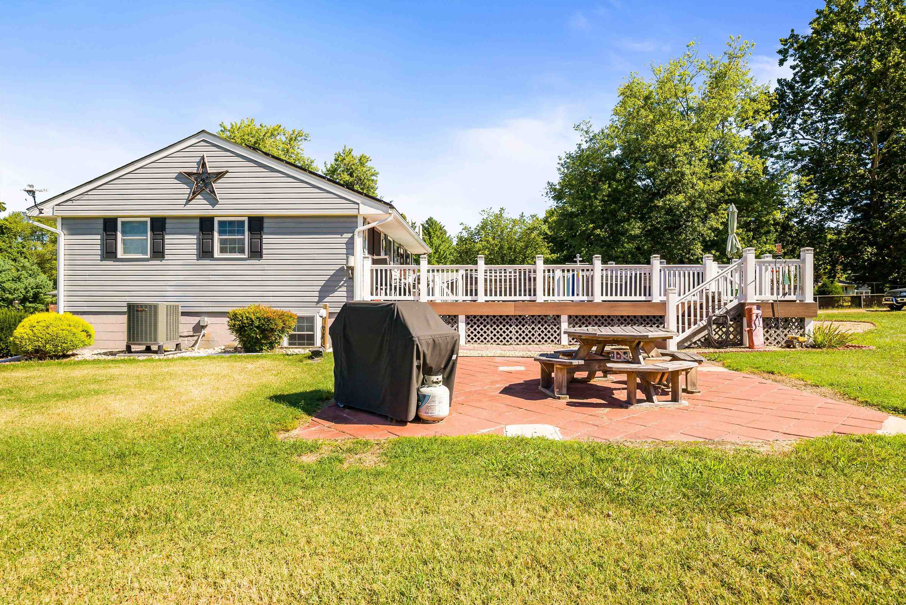 24 ESSEX RD, GROTTOES, Virginia 24441, 4 Bedrooms Bedrooms, ,2 BathroomsBathrooms,Residential,24 ESSEX RD,668456 MLS # 668456