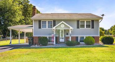 24 ESSEX RD, GROTTOES, Virginia 24441, 4 Bedrooms Bedrooms, ,2 BathroomsBathrooms,Residential,24 ESSEX RD,668456 MLS # 668456