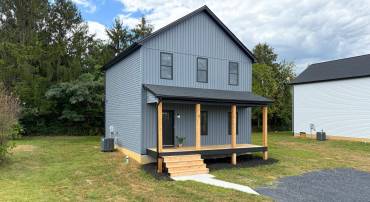 9 WALNUT ST, FISHERSVILLE, Virginia 22939, 3 Bedrooms Bedrooms, ,2 BathroomsBathrooms,Residential,9 WALNUT ST,668457 MLS # 668457