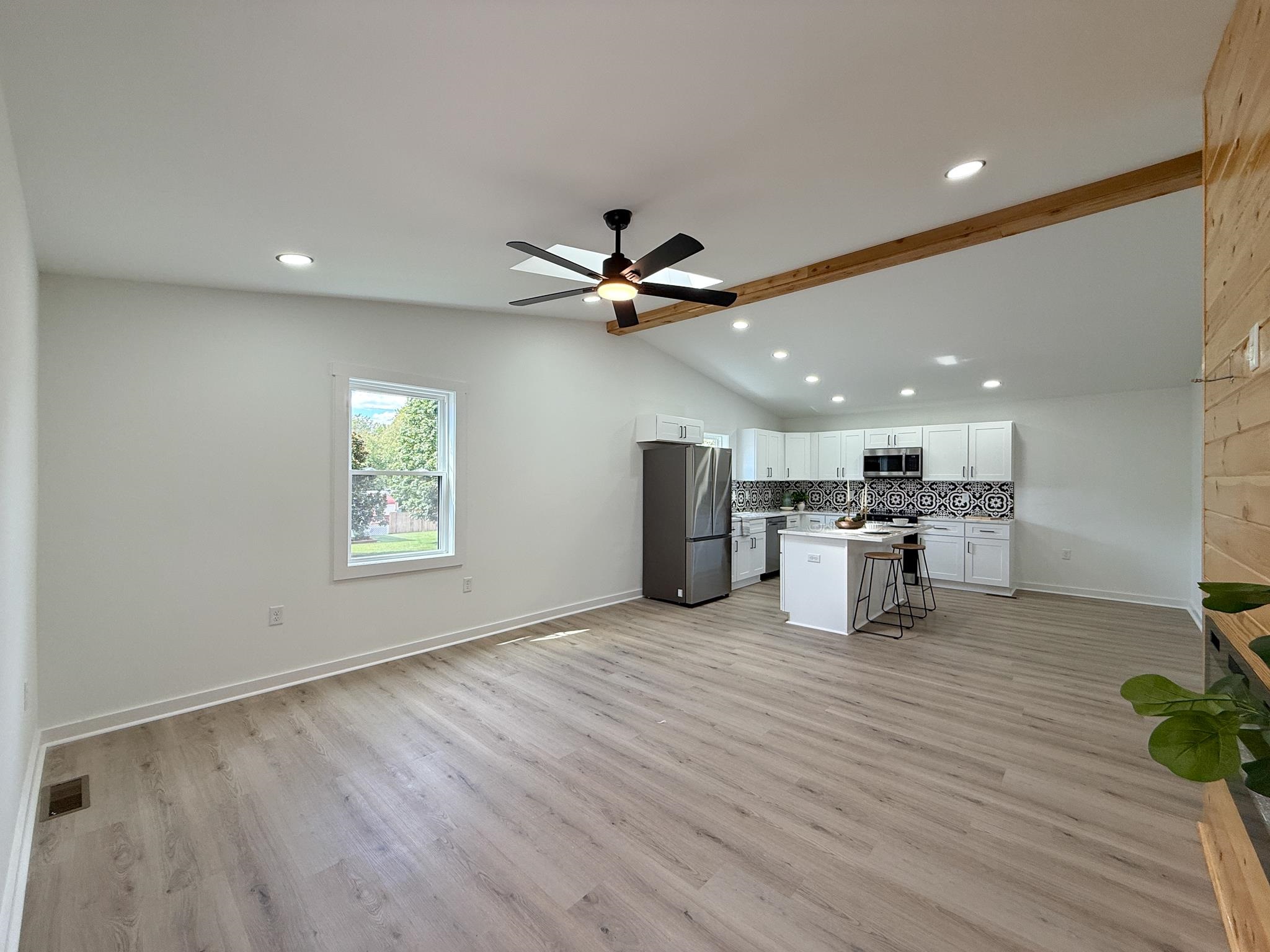 1401 B ST, WAYNESBORO, Virginia 22980, 4 Bedrooms Bedrooms, ,2 BathroomsBathrooms,Residential,1401 B ST,668459 MLS # 668459