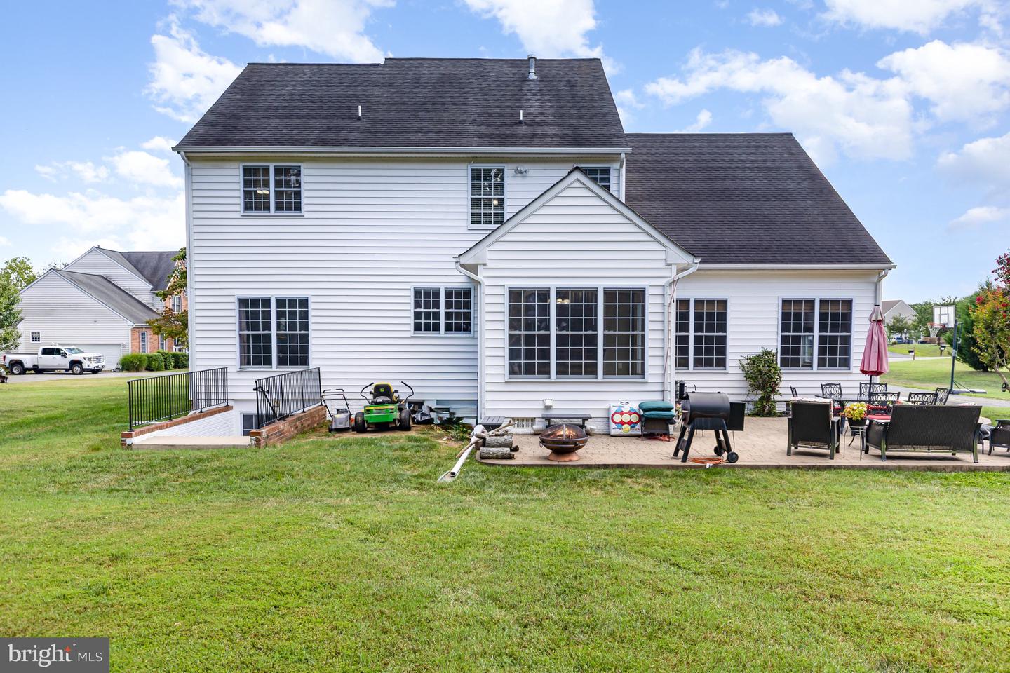 5201 HOFFMAN CT, FREDERICKSBURG, Virginia 22408, 4 Bedrooms Bedrooms, ,2 BathroomsBathrooms,Residential,For sale,5201 HOFFMAN CT,VASP2034898 MLS # VASP2034898