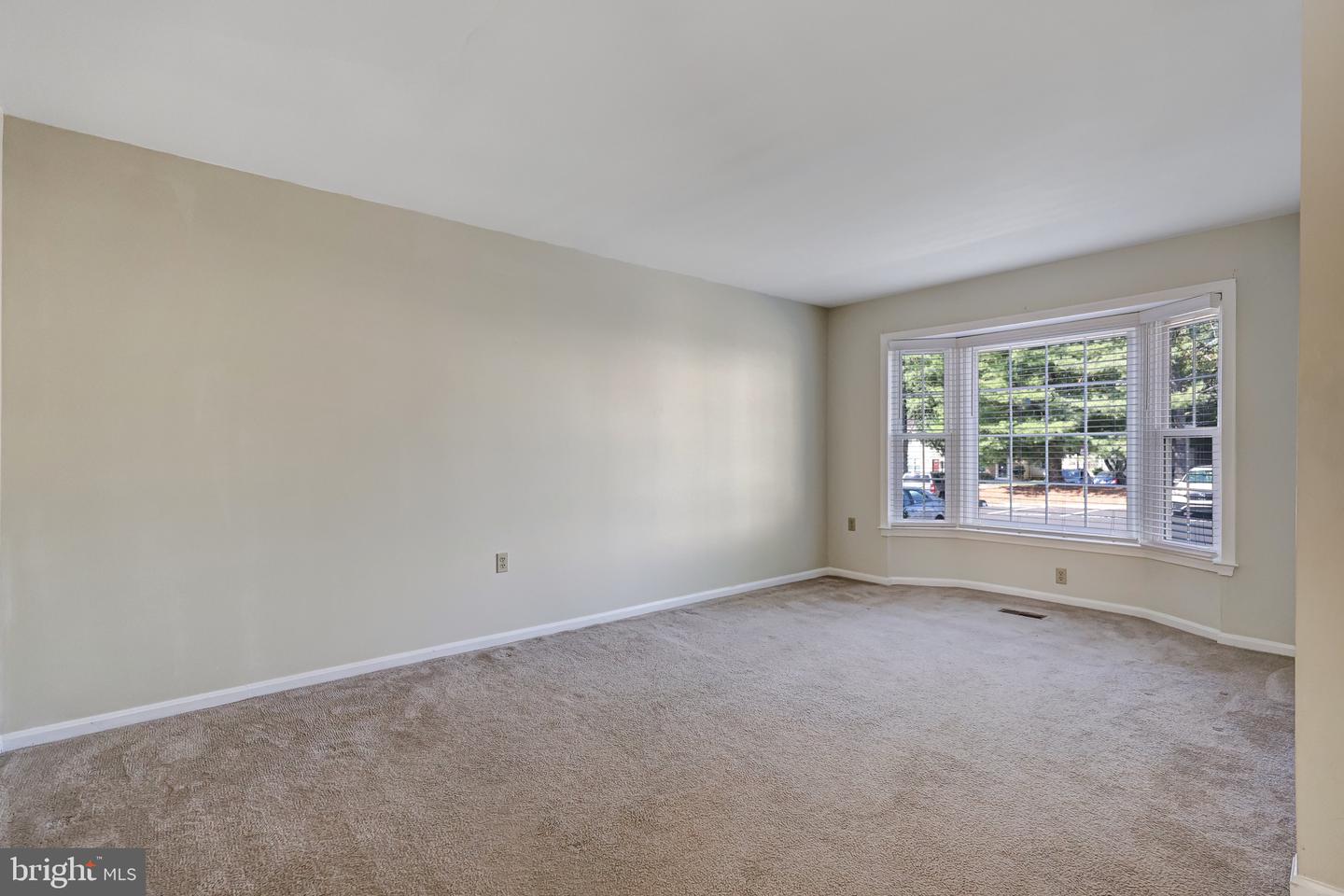 5508 LA CROSS CT, FAIRFAX, Virginia 22032, 3 Bedrooms Bedrooms, ,2 BathroomsBathrooms,Residential,For sale,5508 LA CROSS CT,VAFX2258036 MLS # VAFX2258036