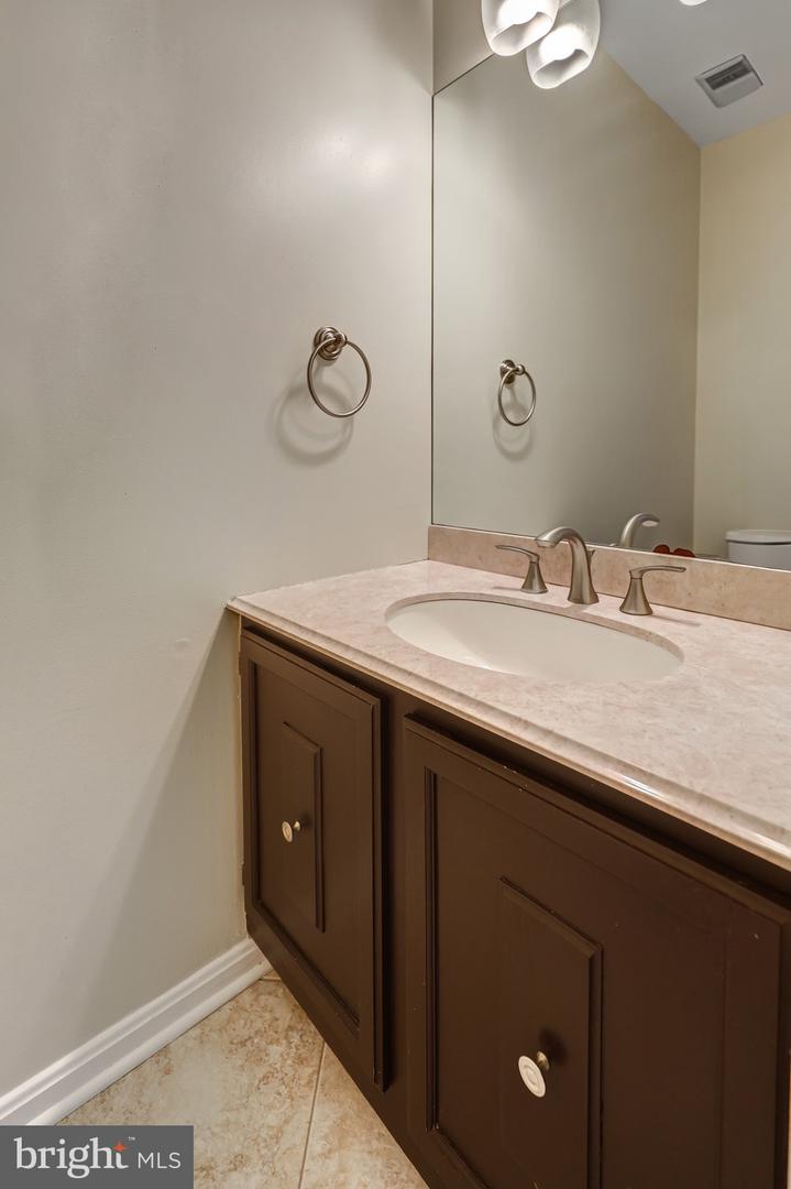 5508 LA CROSS CT, FAIRFAX, Virginia 22032, 3 Bedrooms Bedrooms, ,2 BathroomsBathrooms,Residential,For sale,5508 LA CROSS CT,VAFX2258036 MLS # VAFX2258036