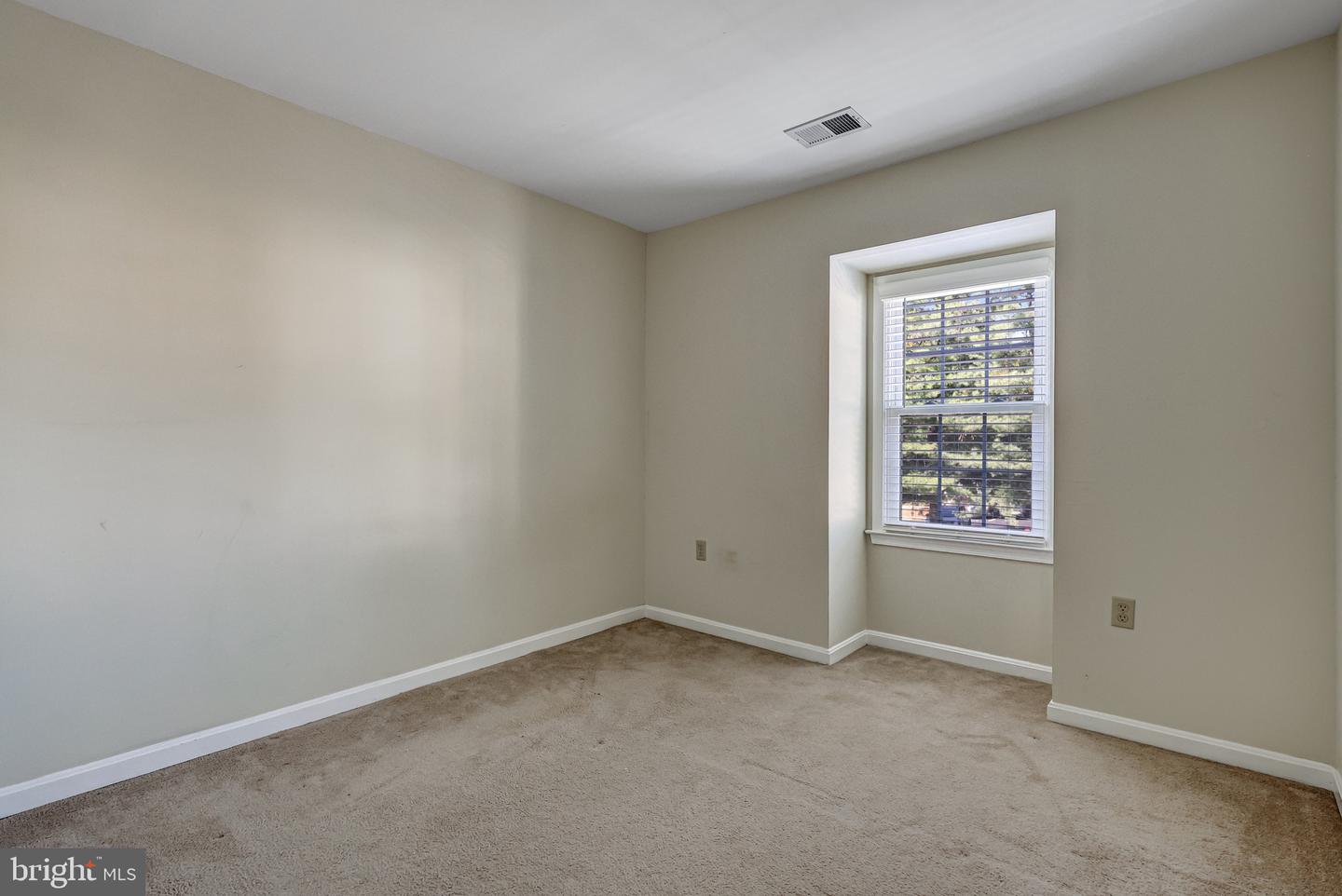 5508 LA CROSS CT, FAIRFAX, Virginia 22032, 3 Bedrooms Bedrooms, ,2 BathroomsBathrooms,Residential,For sale,5508 LA CROSS CT,VAFX2258036 MLS # VAFX2258036