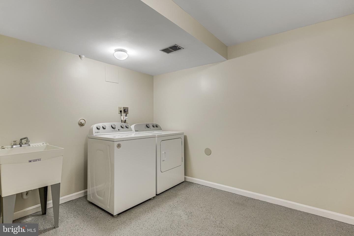5508 LA CROSS CT, FAIRFAX, Virginia 22032, 3 Bedrooms Bedrooms, ,2 BathroomsBathrooms,Residential,For sale,5508 LA CROSS CT,VAFX2258036 MLS # VAFX2258036