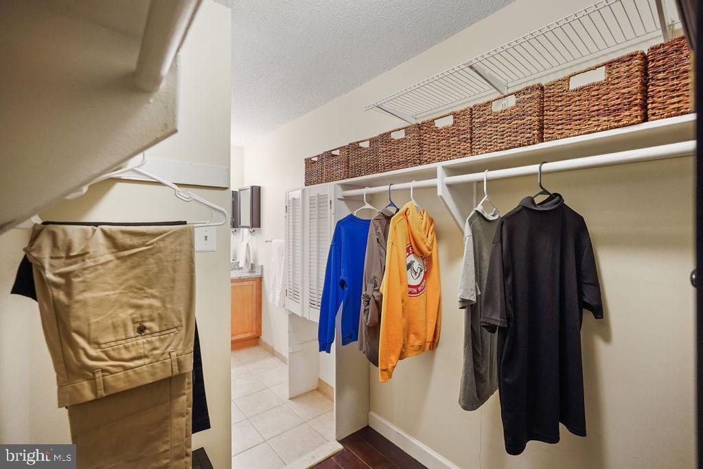 2500 N VAN DORN ST #517, ALEXANDRIA, Virginia 22302, 1 Room Rooms,1 BathroomBathrooms,Residential,For sale,2500 N VAN DORN ST #517,VAAX2048090 MLS # VAAX2048090
