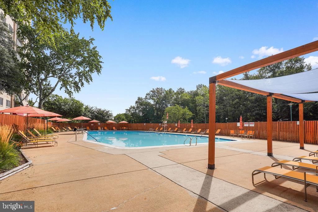 2500 N VAN DORN ST #517, ALEXANDRIA, Virginia 22302, 1 Room Rooms,1 BathroomBathrooms,Residential,For sale,2500 N VAN DORN ST #517,VAAX2048090 MLS # VAAX2048090