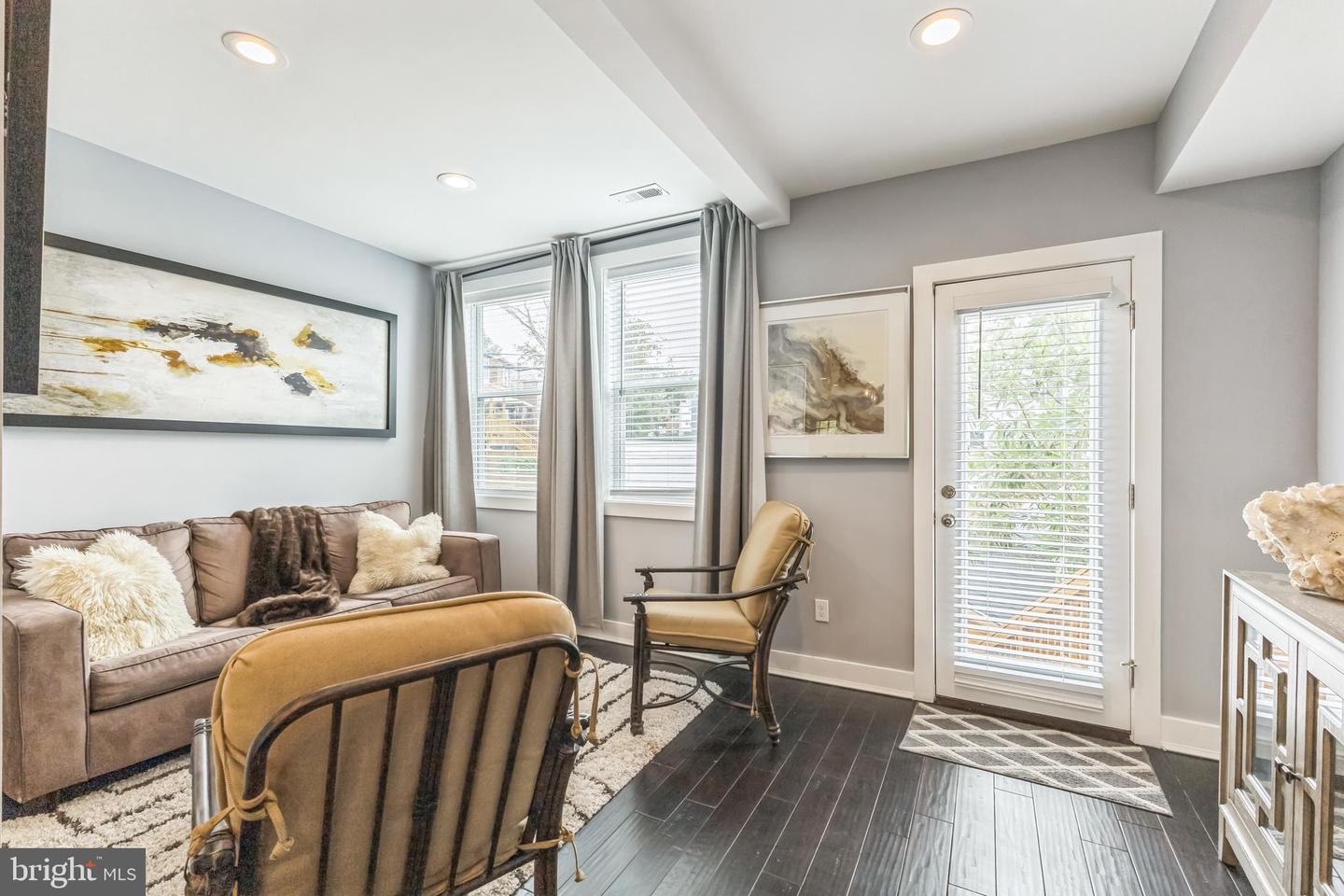 5623 KANSAS AVE NW, WASHINGTON, District Of Columbia 20011, 4 Bedrooms Bedrooms, ,3 BathroomsBathrooms,Residential,For sale,5623 KANSAS AVE NW,DCDC2213202 MLS # DCDC2213202