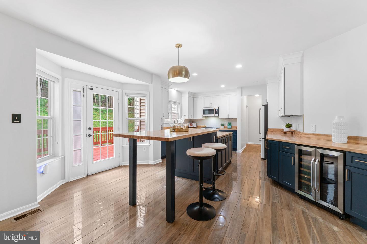 7124 DARK FOREST DR, MANASSAS, Virginia 20112, 6 Bedrooms Bedrooms, ,4 BathroomsBathrooms,Residential,For sale,7124 DARK FOREST DR,VAPW2100562 MLS # VAPW2100562