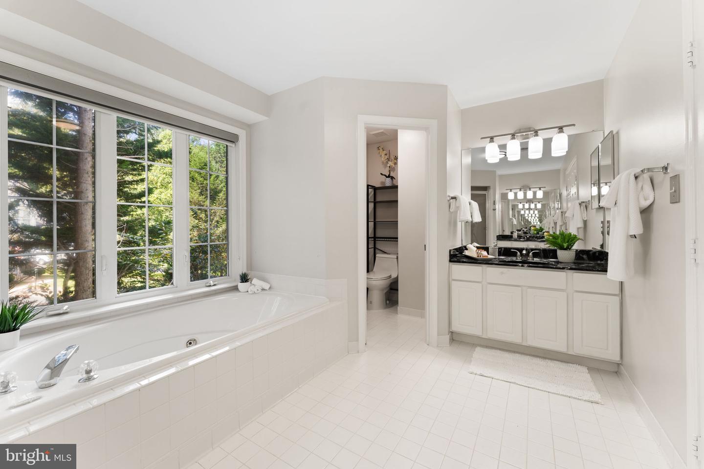 7124 DARK FOREST DR, MANASSAS, Virginia 20112, 6 Bedrooms Bedrooms, ,4 BathroomsBathrooms,Residential,For sale,7124 DARK FOREST DR,VAPW2100562 MLS # VAPW2100562