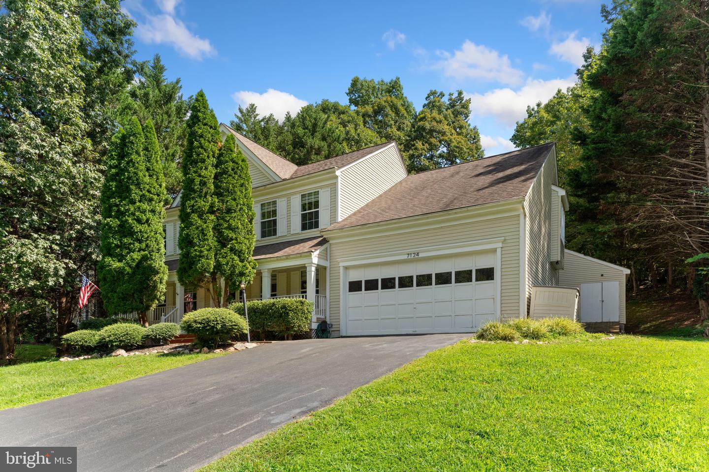 7124 DARK FOREST DR, MANASSAS, Virginia 20112, 6 Bedrooms Bedrooms, ,4 BathroomsBathrooms,Residential,For sale,7124 DARK FOREST DR,VAPW2100562 MLS # VAPW2100562