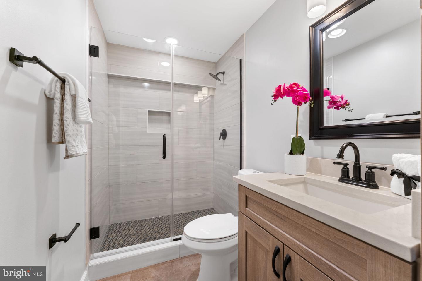 7124 DARK FOREST DR, MANASSAS, Virginia 20112, 6 Bedrooms Bedrooms, ,4 BathroomsBathrooms,Residential,For sale,7124 DARK FOREST DR,VAPW2100562 MLS # VAPW2100562