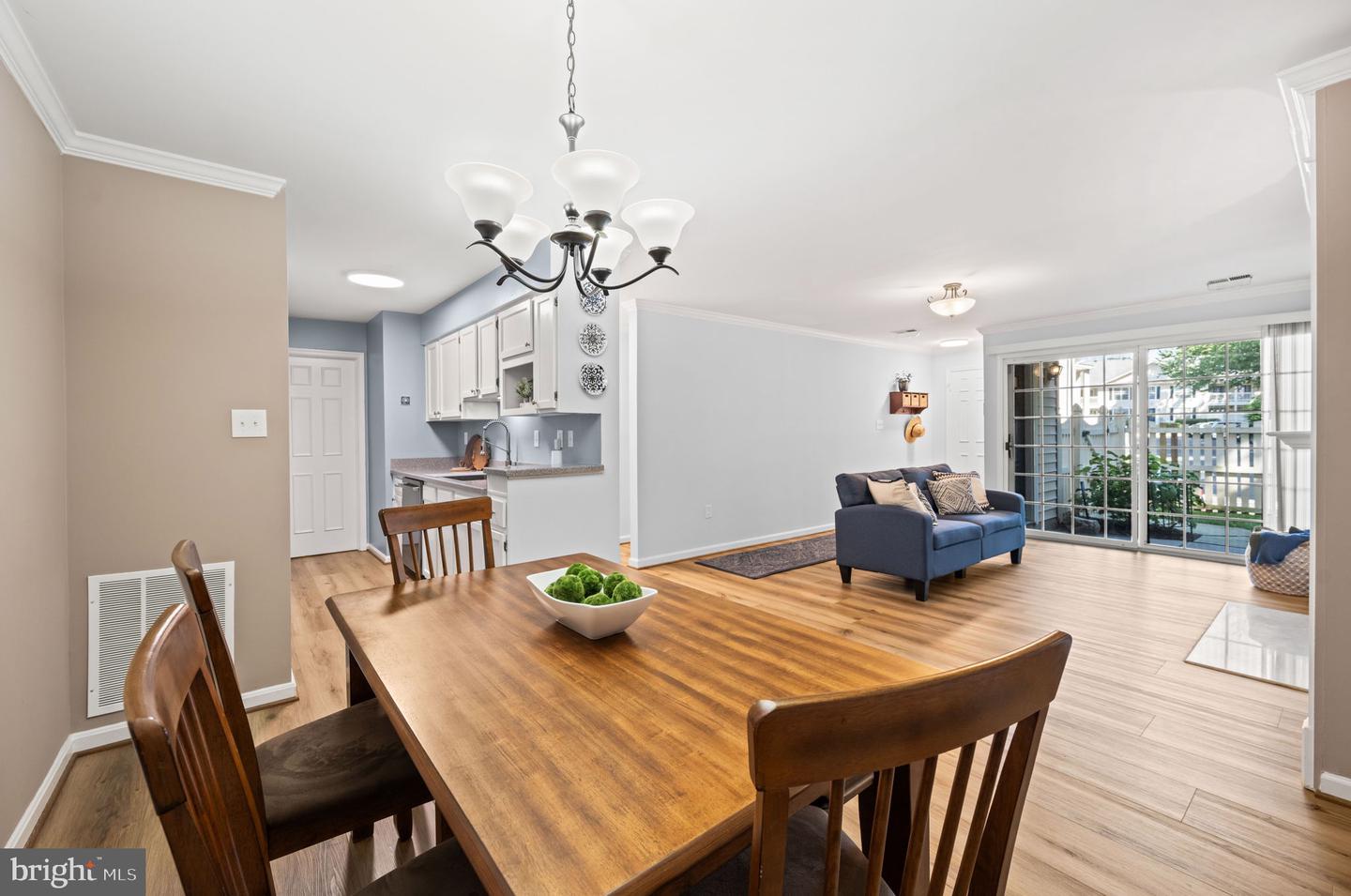 10203-A WILLOW MIST CT #73, OAKTON, Virginia 22124, 2 Bedrooms Bedrooms, ,2 BathroomsBathrooms,Residential,For sale,10203-A WILLOW MIST CT #73,VAFX2260484 MLS # VAFX2260484
