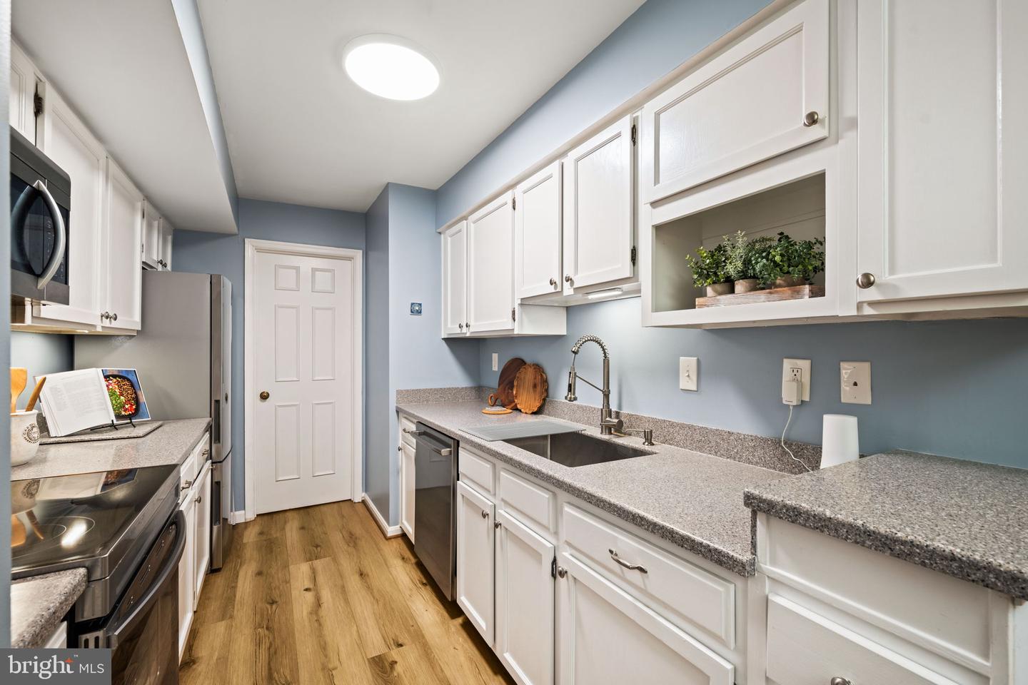 10203-A WILLOW MIST CT #73, OAKTON, Virginia 22124, 2 Bedrooms Bedrooms, ,2 BathroomsBathrooms,Residential,For sale,10203-A WILLOW MIST CT #73,VAFX2260484 MLS # VAFX2260484