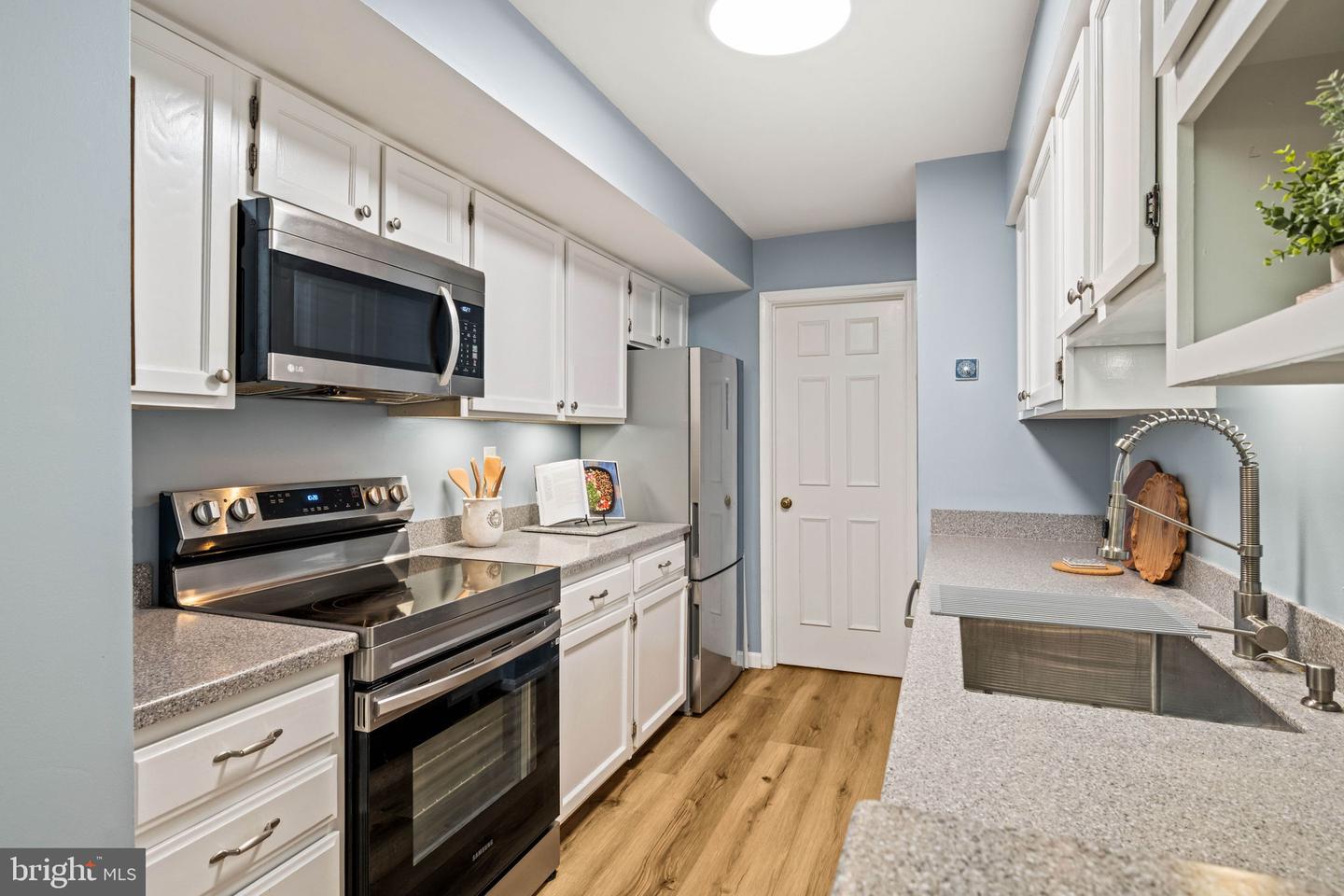 10203-A WILLOW MIST CT #73, OAKTON, Virginia 22124, 2 Bedrooms Bedrooms, ,2 BathroomsBathrooms,Residential,For sale,10203-A WILLOW MIST CT #73,VAFX2260484 MLS # VAFX2260484