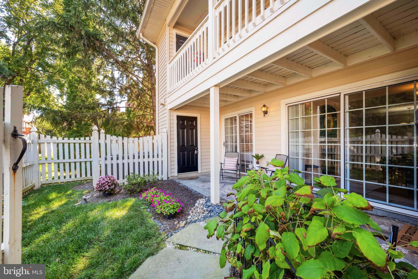 10203-A WILLOW MIST CT #73, OAKTON, Virginia 22124, 2 Bedrooms Bedrooms, ,2 BathroomsBathrooms,Residential,For sale,10203-A WILLOW MIST CT #73,VAFX2260484 MLS # VAFX2260484