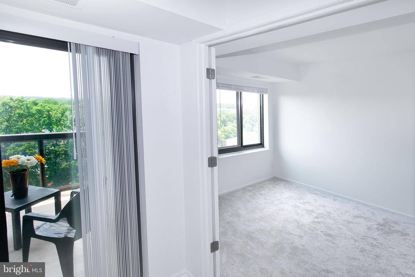 307 YOAKUM PKWY #1024, ALEXANDRIA, Virginia 22304, 2 Bedrooms Bedrooms, ,1 BathroomBathrooms,Residential,For sale,307 YOAKUM PKWY #1024,VAAX2048524 MLS # VAAX2048524