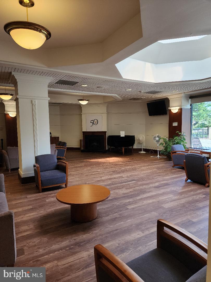 307 YOAKUM PKWY #1024, ALEXANDRIA, Virginia 22304, 2 Bedrooms Bedrooms, ,1 BathroomBathrooms,Residential,For sale,307 YOAKUM PKWY #1024,VAAX2048524 MLS # VAAX2048524