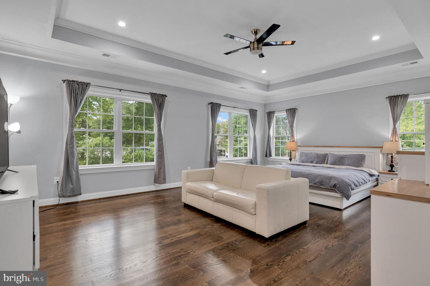 1800 GILSON ST, FALLS CHURCH, Virginia 22043, 6 Bedrooms Bedrooms, ,6 BathroomsBathrooms,Residential,For sale,1800 GILSON ST,VAFX2260938 MLS # VAFX2260938
