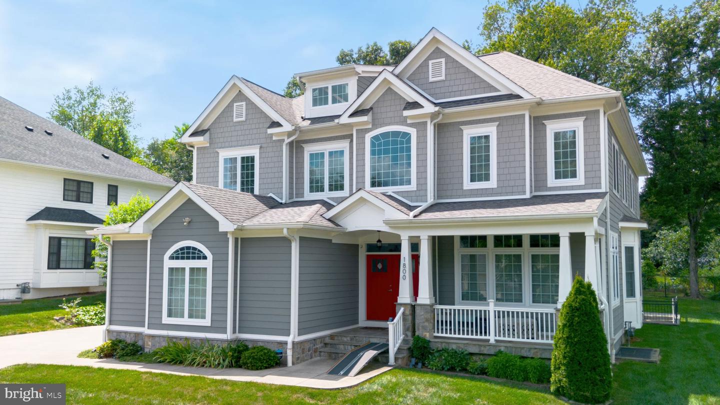 1800 GILSON ST, FALLS CHURCH, Virginia 22043, 6 Bedrooms Bedrooms, ,6 BathroomsBathrooms,Residential,For sale,1800 GILSON ST,VAFX2260938 MLS # VAFX2260938