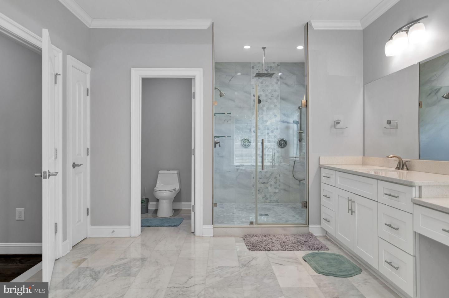 1800 GILSON ST, FALLS CHURCH, Virginia 22043, 6 Bedrooms Bedrooms, ,6 BathroomsBathrooms,Residential,For sale,1800 GILSON ST,VAFX2260938 MLS # VAFX2260938