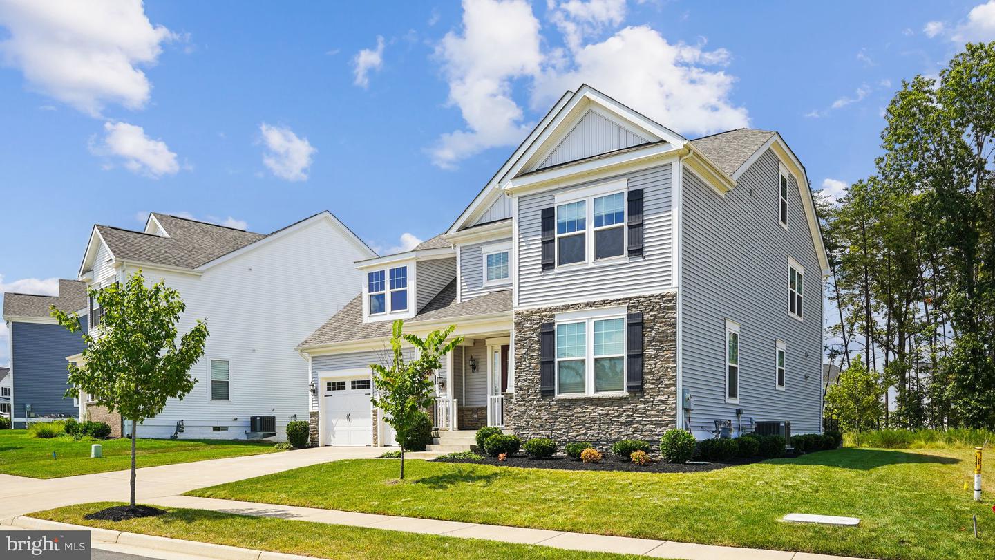 320 PEPPERIDGE DR, STAFFORD, Virginia 22554, 5 Bedrooms Bedrooms, ,4 BathroomsBathrooms,Residential,For sale,320 PEPPERIDGE DR,VAST2041784 MLS # VAST2041784