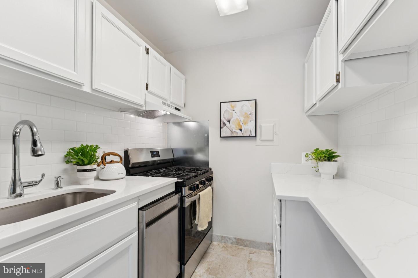 12705 DARA DR #301, WOODBRIDGE, Virginia 22192, 1 Bedroom Bedrooms, 4 Rooms Rooms,1 BathroomBathrooms,Residential,For sale,12705 DARA DR #301,VAPW2101396 MLS # VAPW2101396