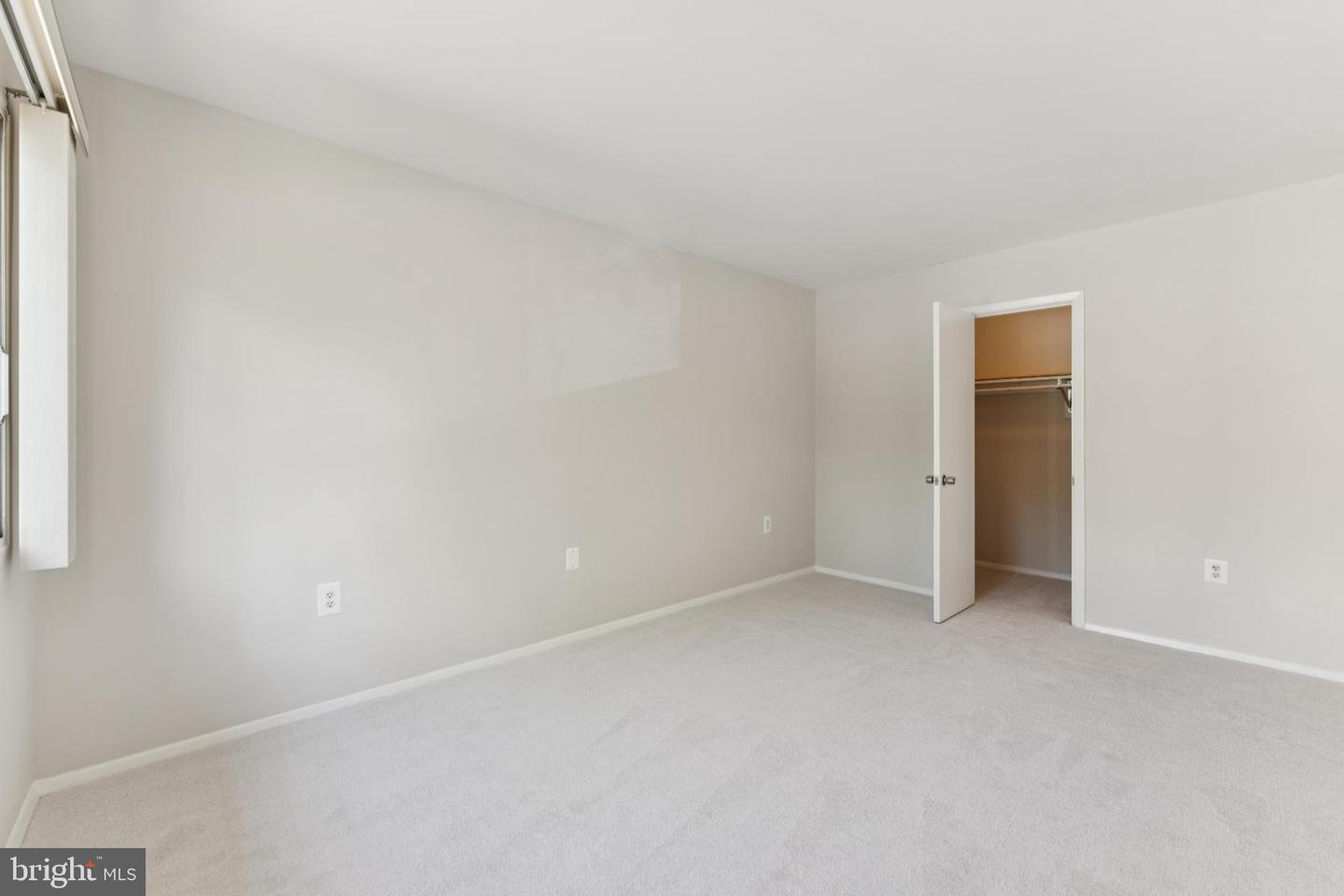12705 DARA DR #301, WOODBRIDGE, Virginia 22192, 1 Bedroom Bedrooms, 4 Rooms Rooms,1 BathroomBathrooms,Residential,For sale,12705 DARA DR #301,VAPW2101396 MLS # VAPW2101396