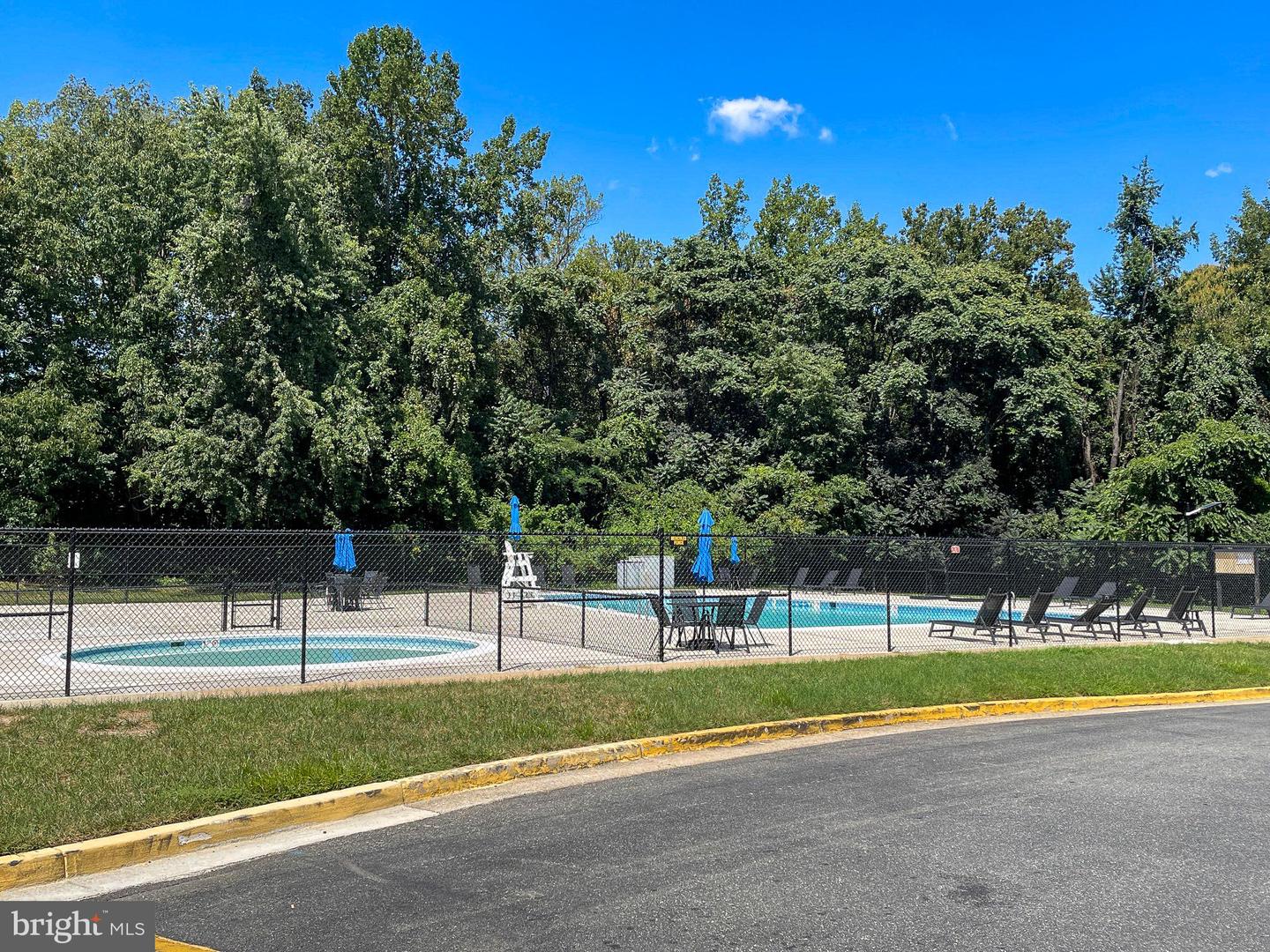 12705 DARA DR #301, WOODBRIDGE, Virginia 22192, 1 Bedroom Bedrooms, 4 Rooms Rooms,1 BathroomBathrooms,Residential,For sale,12705 DARA DR #301,VAPW2101396 MLS # VAPW2101396