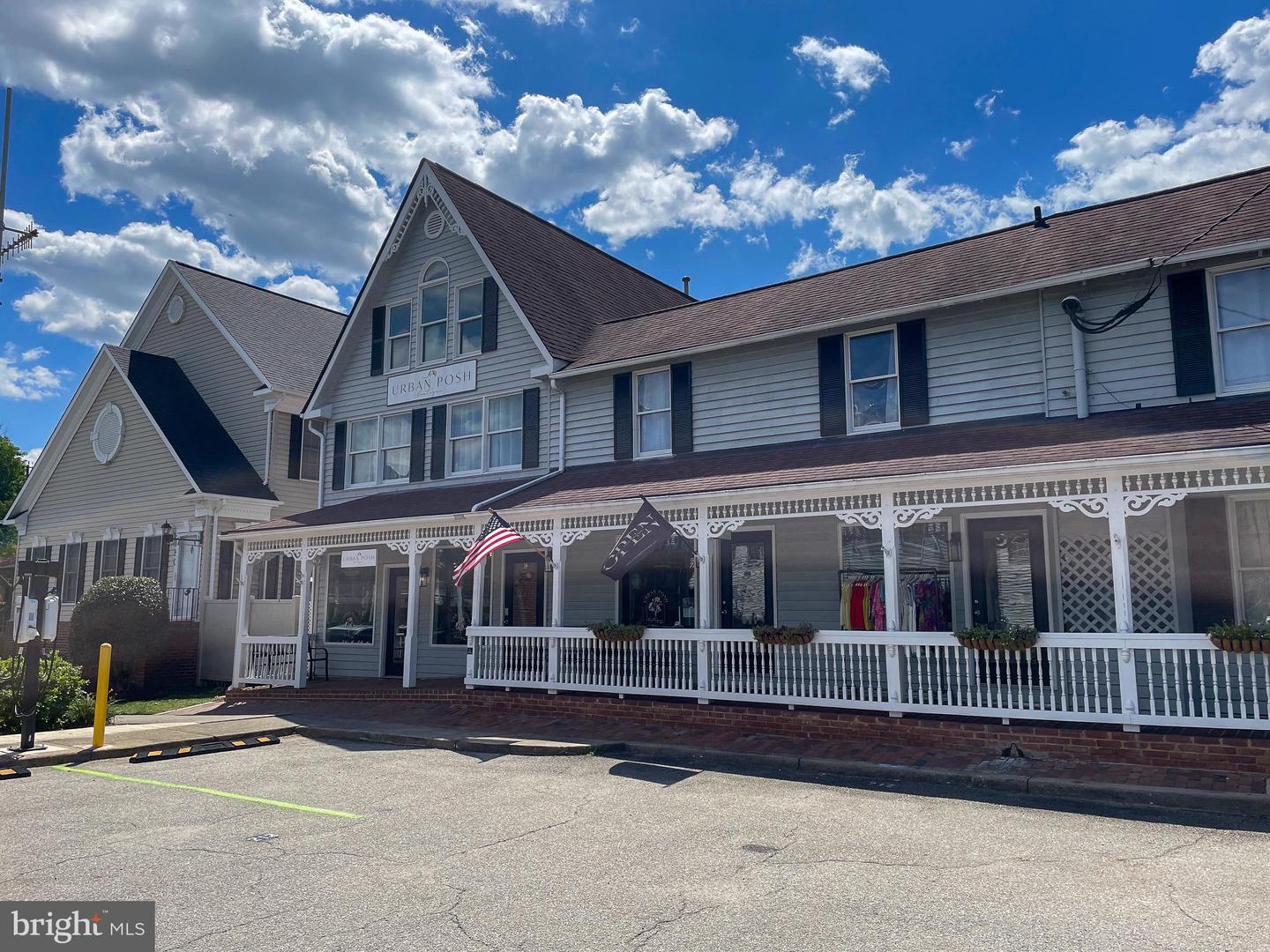 12705 DARA DR #301, WOODBRIDGE, Virginia 22192, 1 Bedroom Bedrooms, 4 Rooms Rooms,1 BathroomBathrooms,Residential,For sale,12705 DARA DR #301,VAPW2101396 MLS # VAPW2101396
