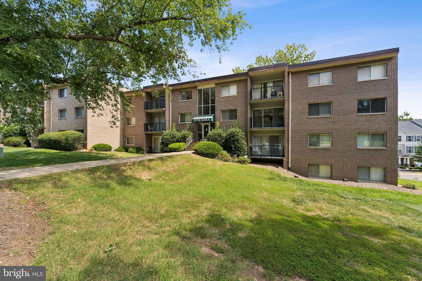 12705 DARA DR #301, WOODBRIDGE, Virginia 22192, 1 Bedroom Bedrooms, 4 Rooms Rooms,1 BathroomBathrooms,Residential,For sale,12705 DARA DR #301,VAPW2101396 MLS # VAPW2101396