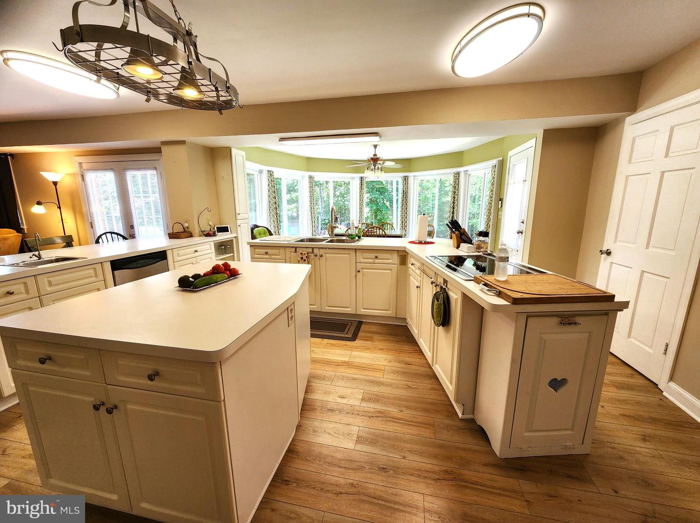 31 RIVER RIDGE LN, FREDERICKSBURG, Virginia 22406, 6 Bedrooms Bedrooms, ,4 BathroomsBathrooms,Residential,For sale,31 RIVER RIDGE LN,VAST2041806 MLS # VAST2041806