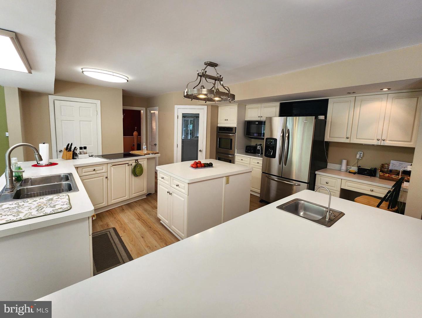 31 RIVER RIDGE LN, FREDERICKSBURG, Virginia 22406, 6 Bedrooms Bedrooms, ,4 BathroomsBathrooms,Residential,For sale,31 RIVER RIDGE LN,VAST2041806 MLS # VAST2041806