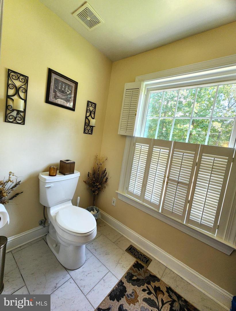 31 RIVER RIDGE LN, FREDERICKSBURG, Virginia 22406, 6 Bedrooms Bedrooms, ,4 BathroomsBathrooms,Residential,For sale,31 RIVER RIDGE LN,VAST2041806 MLS # VAST2041806