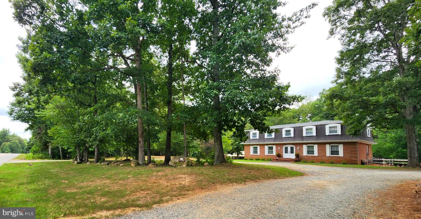 31 RIVER RIDGE LN, FREDERICKSBURG, Virginia 22406, 6 Bedrooms Bedrooms, ,4 BathroomsBathrooms,Residential,For sale,31 RIVER RIDGE LN,VAST2041806 MLS # VAST2041806