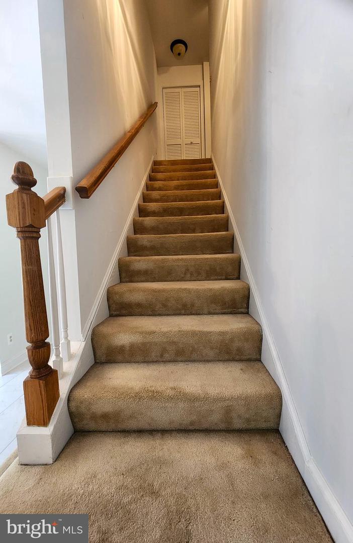 31 RIVER RIDGE LN, FREDERICKSBURG, Virginia 22406, 6 Bedrooms Bedrooms, ,4 BathroomsBathrooms,Residential,For sale,31 RIVER RIDGE LN,VAST2041806 MLS # VAST2041806