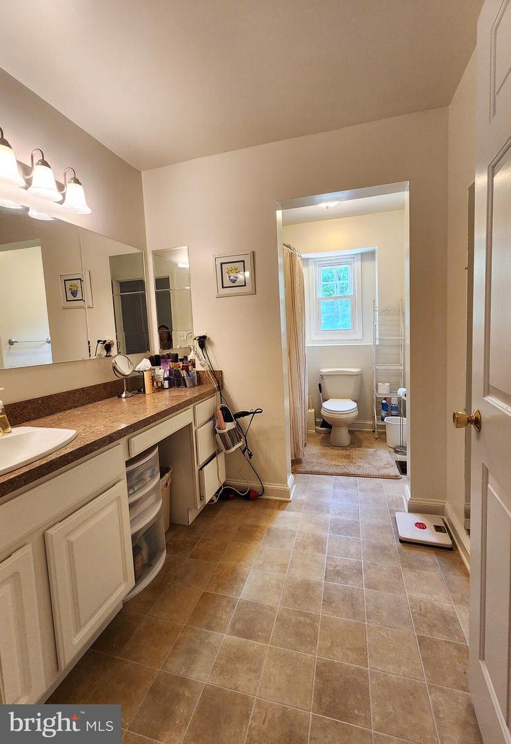 31 RIVER RIDGE LN, FREDERICKSBURG, Virginia 22406, 6 Bedrooms Bedrooms, ,4 BathroomsBathrooms,Residential,For sale,31 RIVER RIDGE LN,VAST2041806 MLS # VAST2041806