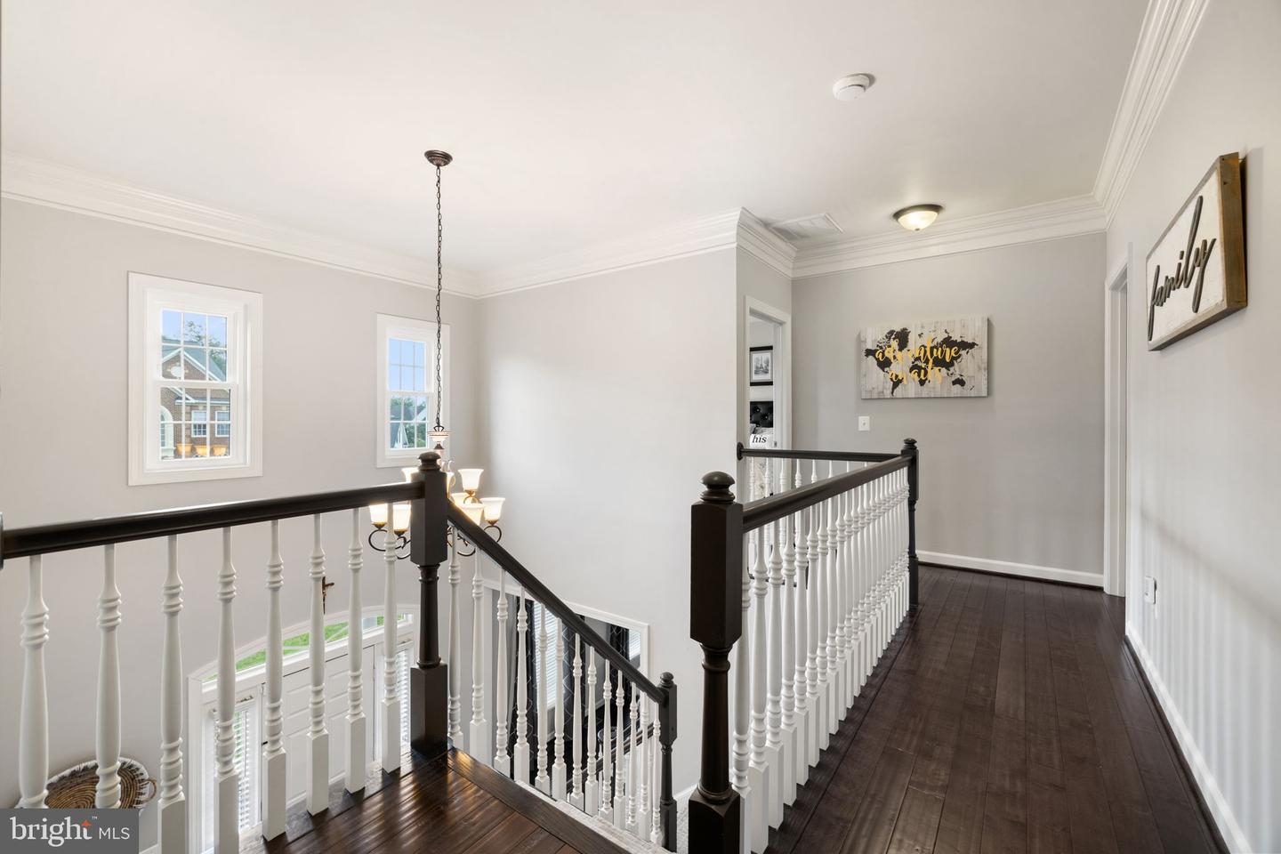 5932 AMBER RIDGE RD, HAYMARKET, Virginia 20169, 4 Bedrooms Bedrooms, 10 Rooms Rooms,4 BathroomsBathrooms,Residential,For sale,5932 AMBER RIDGE RD,VAPW2101490 MLS # VAPW2101490