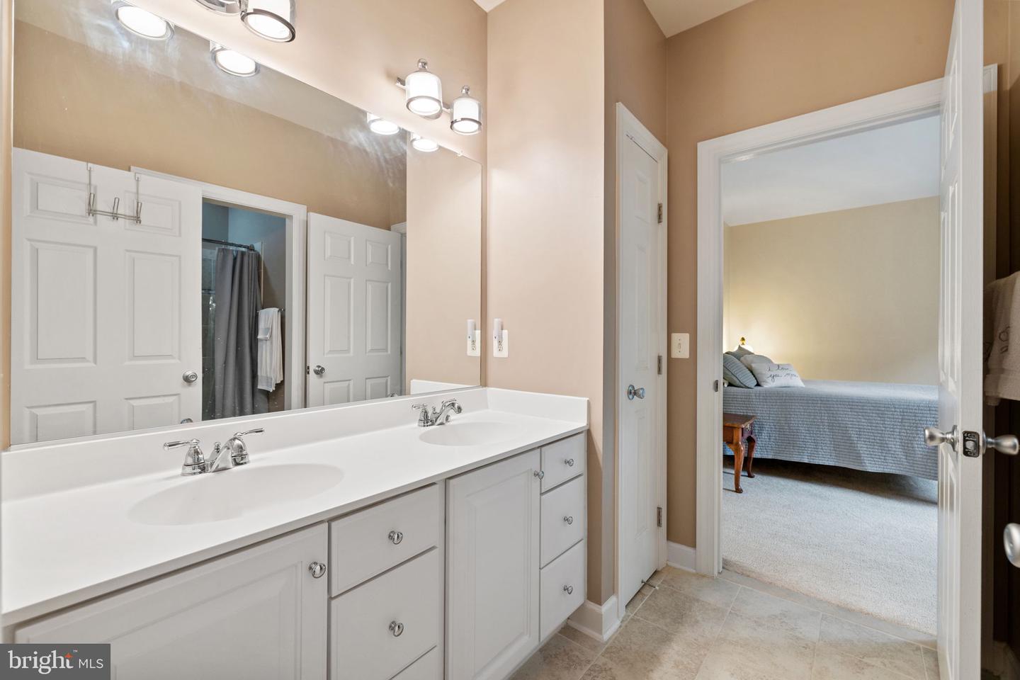 5932 AMBER RIDGE RD, HAYMARKET, Virginia 20169, 4 Bedrooms Bedrooms, 10 Rooms Rooms,4 BathroomsBathrooms,Residential,For sale,5932 AMBER RIDGE RD,VAPW2101490 MLS # VAPW2101490