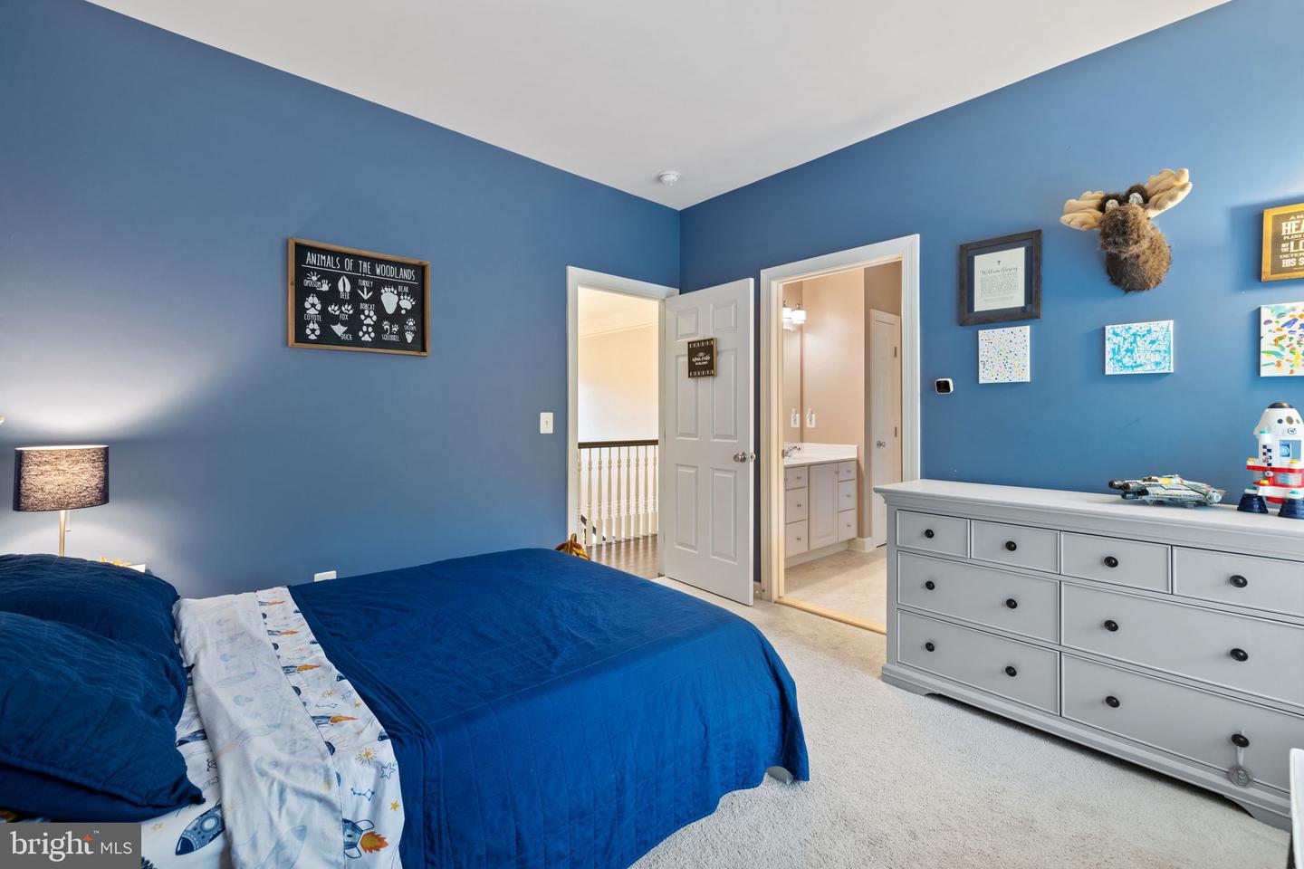 5932 AMBER RIDGE RD, HAYMARKET, Virginia 20169, 4 Bedrooms Bedrooms, 10 Rooms Rooms,4 BathroomsBathrooms,Residential,For sale,5932 AMBER RIDGE RD,VAPW2101490 MLS # VAPW2101490