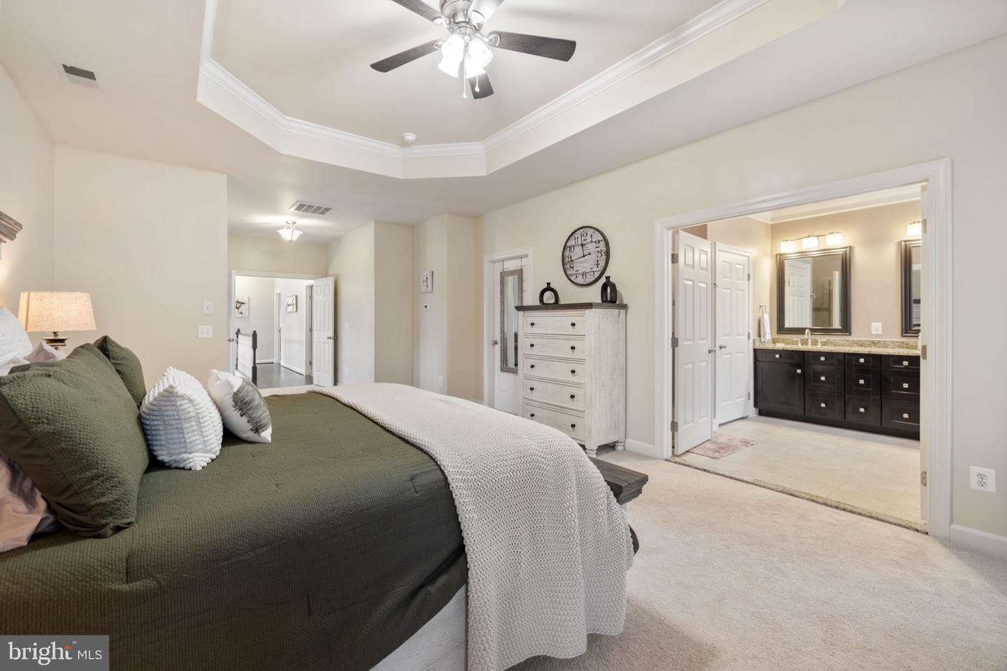 5932 AMBER RIDGE RD, HAYMARKET, Virginia 20169, 4 Bedrooms Bedrooms, 10 Rooms Rooms,4 BathroomsBathrooms,Residential,For sale,5932 AMBER RIDGE RD,VAPW2101490 MLS # VAPW2101490